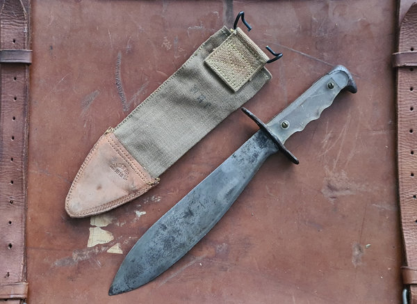 U.S. WW1 Knife BOLO M-1917 with scabbard nice condition