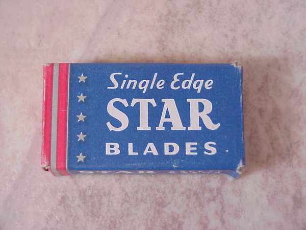 US WWII Razor Blades Star blue, full