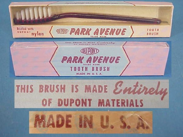 US WWII, Tooth Brush Park Avenue Dupont 02, very good condition