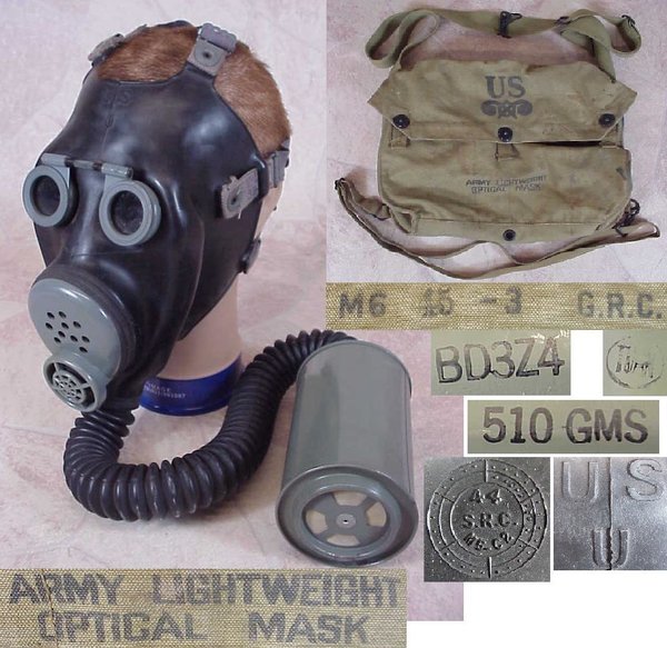 US WWII, Gasmask M2 Optical with bag in very good condition