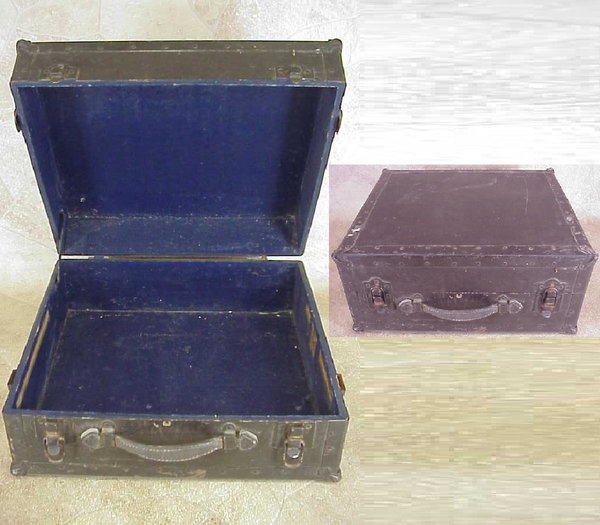 US WWII, Phonograph Case, empty, good condition