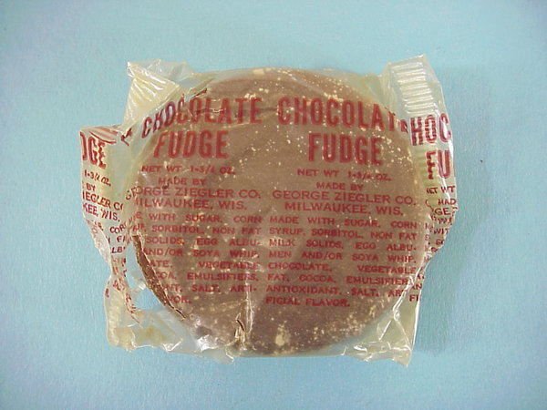 US WWII, Chocolate Candy Disc Fudge, very good condition