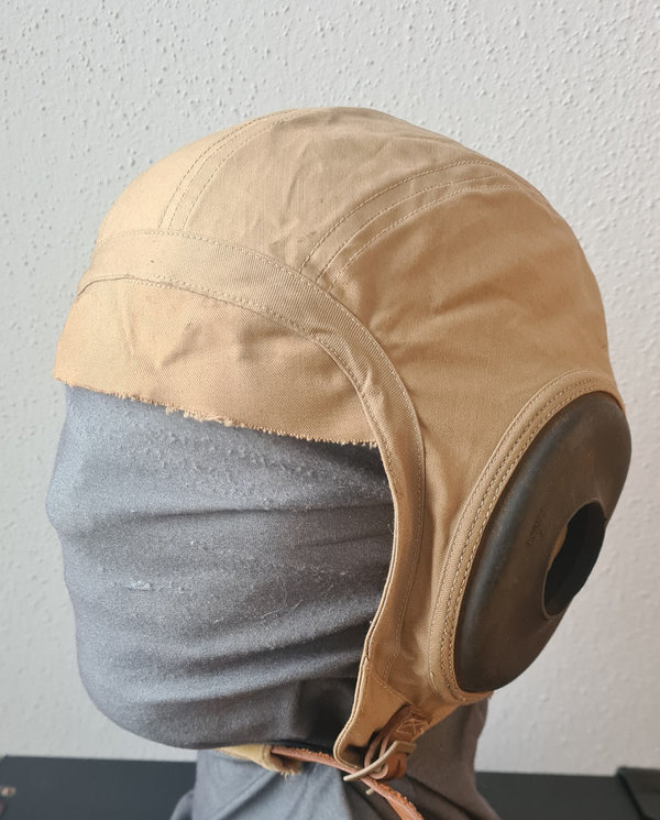 U.S. WWII, Helmet Flying AN-H-15 khaki, size large very good condition