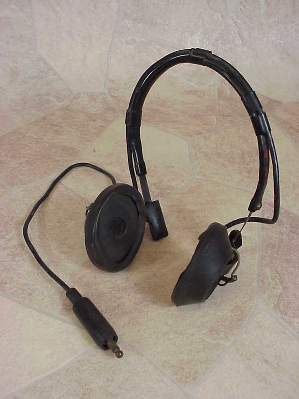US WWII, Headphone 02, very good condition, what you see is what you get