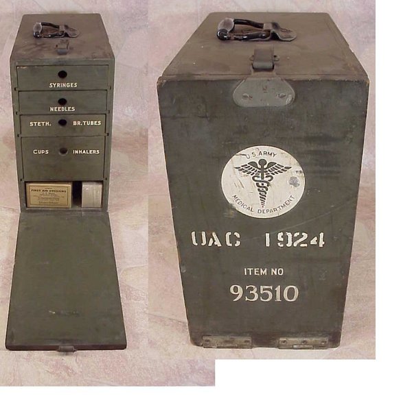 US WWII, Anestesia Equipment 53510, no contents, decoration not included, very good condition