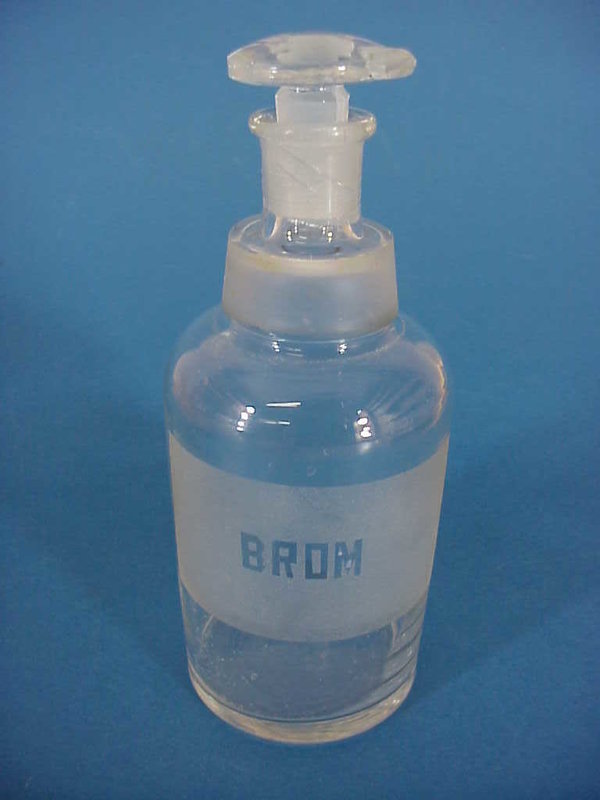 US WWII, Bottle Medic Brom, very good condition