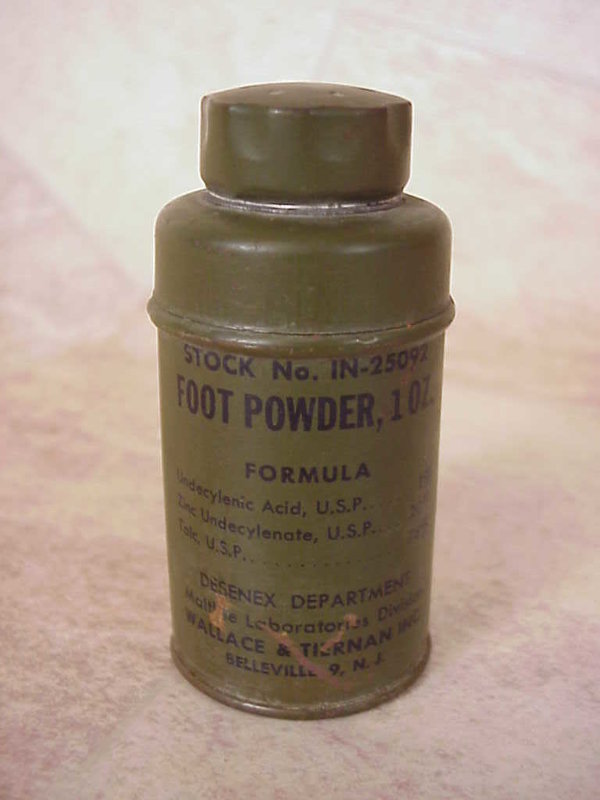 US WWII, Foot Powder Wallace & Tiernan Inc., very good condition