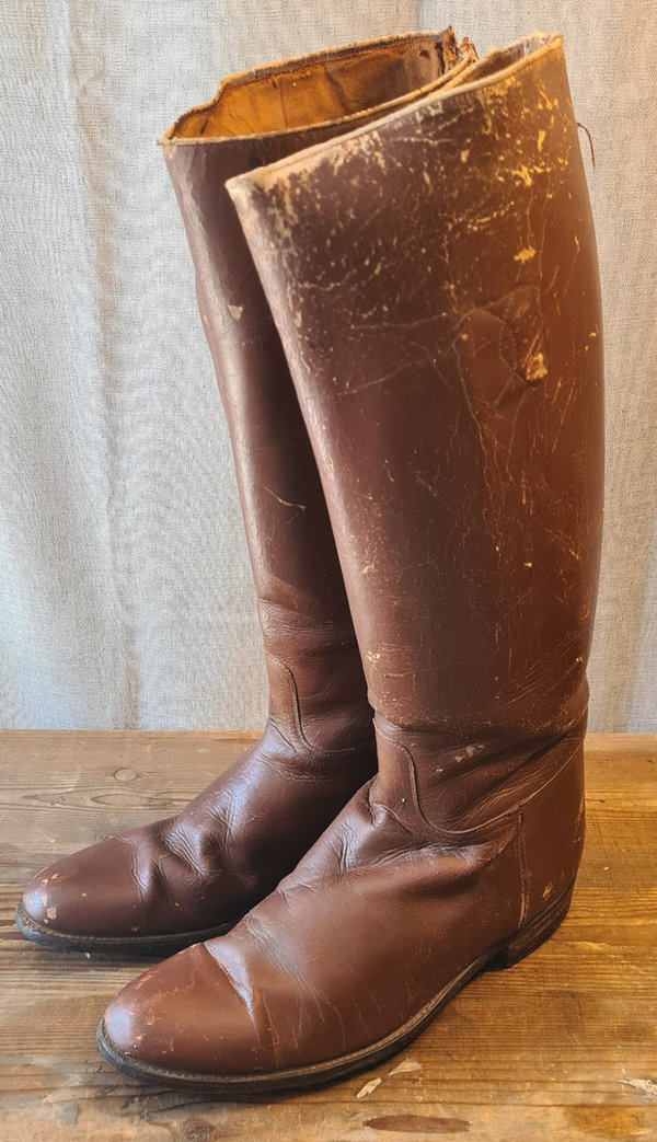 U.S. WW1 Cavalry Officer's Boots Top Size 9 1/2 only useable for Display