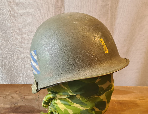 U.S. WWII, Helmet M1 Backseam Swivel Bales 3rd Infantry repainted with Liner
