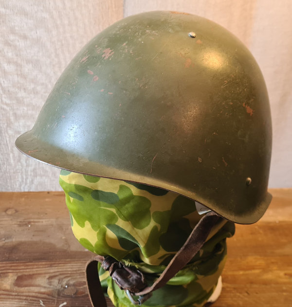 Russian WWII, Helmet SSH40 Orginal paint in very good condition