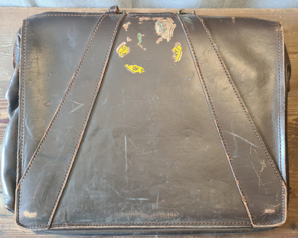 U.S. WWII Briefcase Seward Leather Officers US Property used from 40th till 60th