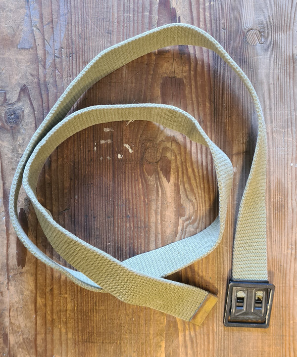 U.S. WWII Enlisted Man Trouser Belt in good condition ! 116 cm lenght