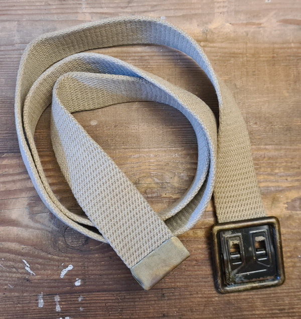 U.S. WWII Enlisted Man Trouser Belt in good condition ! 109 cm lenght