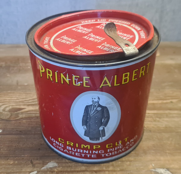 U.S. WWII Tobacco big Tin Prince Albert 14 OZ in good condition empty