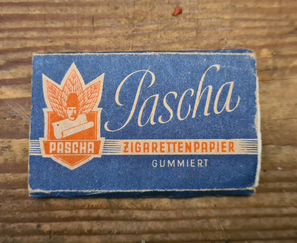 German WWII original Cigarette Paper "Pascha". Mint & full in nice condition and very rare !