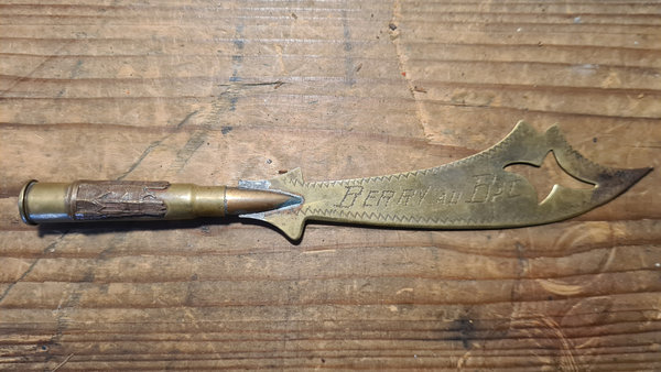 U.S. WWI & WWII Letter Opener Trench Art. Very rare and in Top Condition