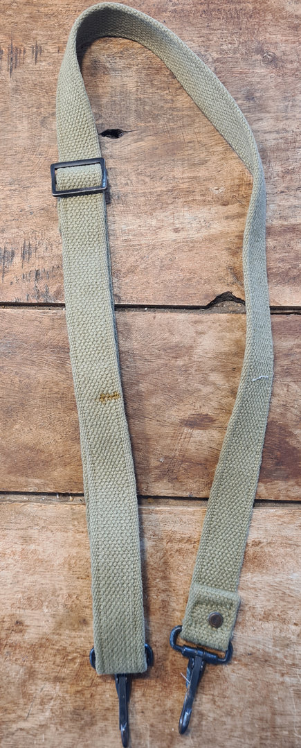 U.S. WWII original Medical Department Cantle Strap khaki in mint condition .