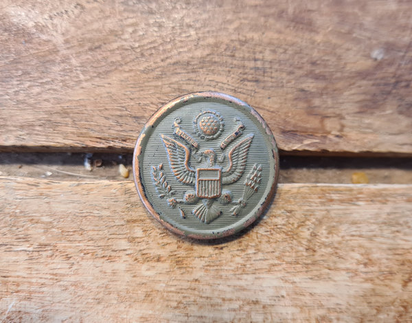 U.S. WWI original Brass Coat Buttons big size in good condition
