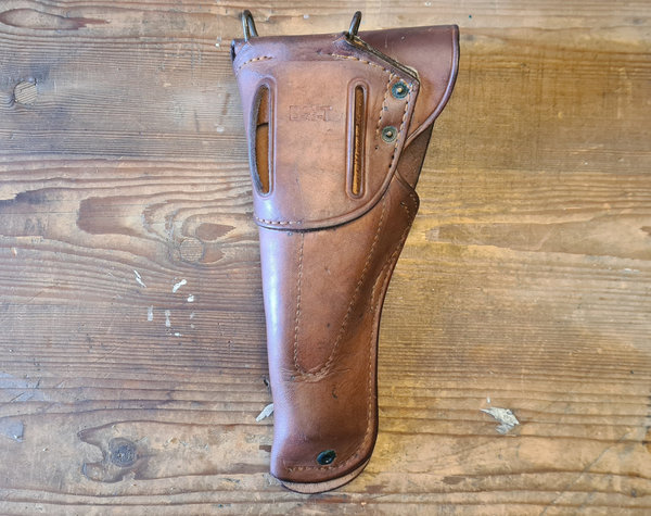 U.S. WWII Pistol 45 Holster Leather Boyt dated 1942 in good condition