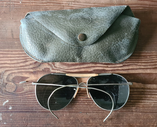 U.S. WW2 Sunglasses original USAAF in Ray-Ban Style with Case in really good condition