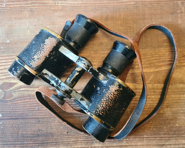 U.S. WWII Binocular Bausch & Lomb with leather strap in good condition "Its named with Sgt. A. York