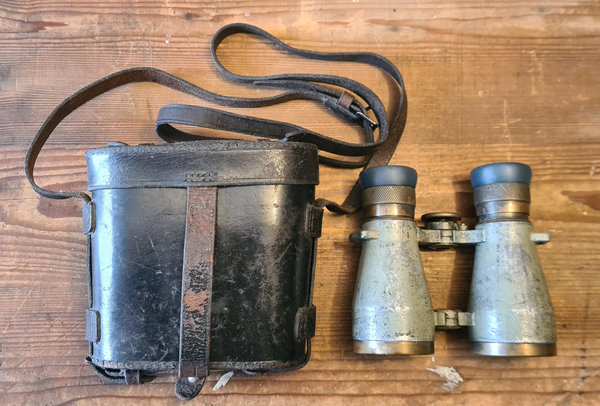 German Army WW1 Binoculars with Leather Case in good condition. A nice piece of history