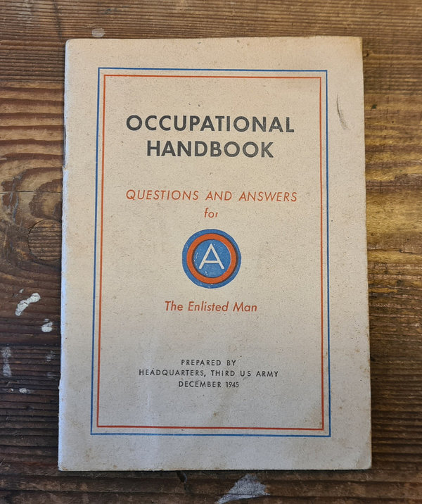 U.S. WWII original Handbook " Occupational " from 1945. Nice peace of history in good Condition