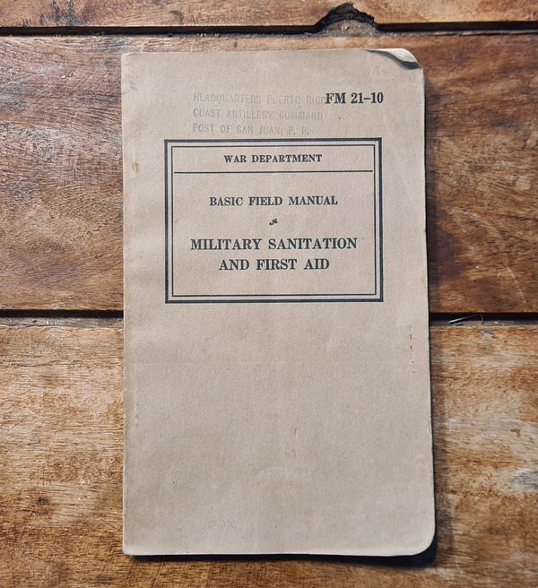 U.S. WWII original Field Manual War Department # FM 21-10 in absolutely top condition