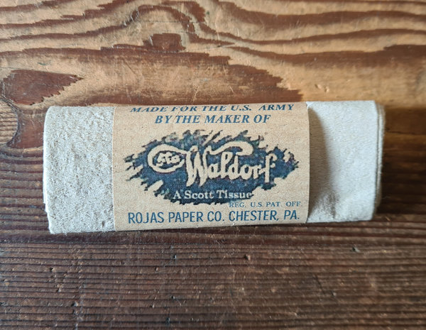 U.S. WWII original Toilet Paper " Waldorf " in very good condition