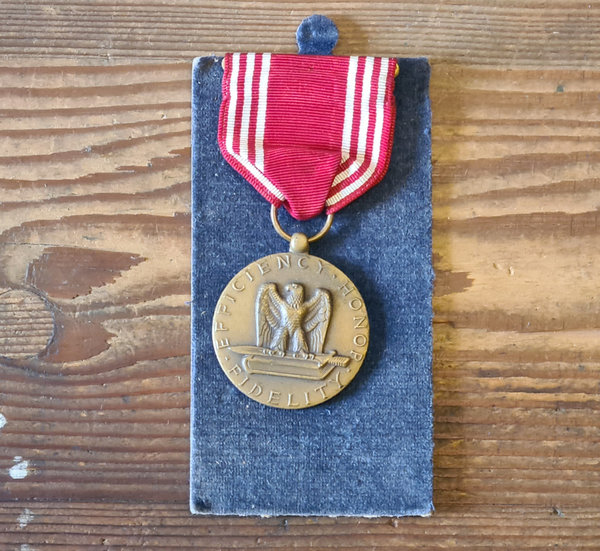 U.S. WWII original Army Good Conduct Medal with Cardboard and in very good condition