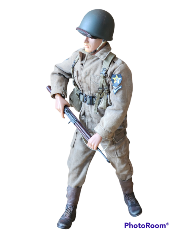 U.S. WWII Soldier model "Private 2nd Infantry Division" The figure is complete with all Parts incl.