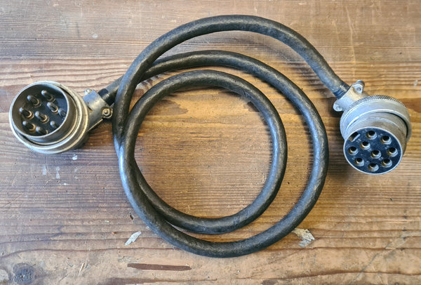 U.S. WWII original ARC-3 Radio Connecting Cable 9 Pins & Lenght is 120cm